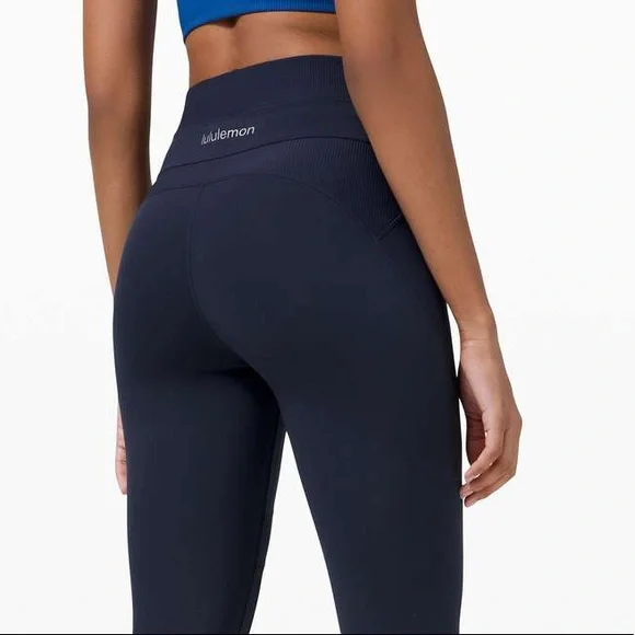 LOOKING FOR - Picture 2 of 2